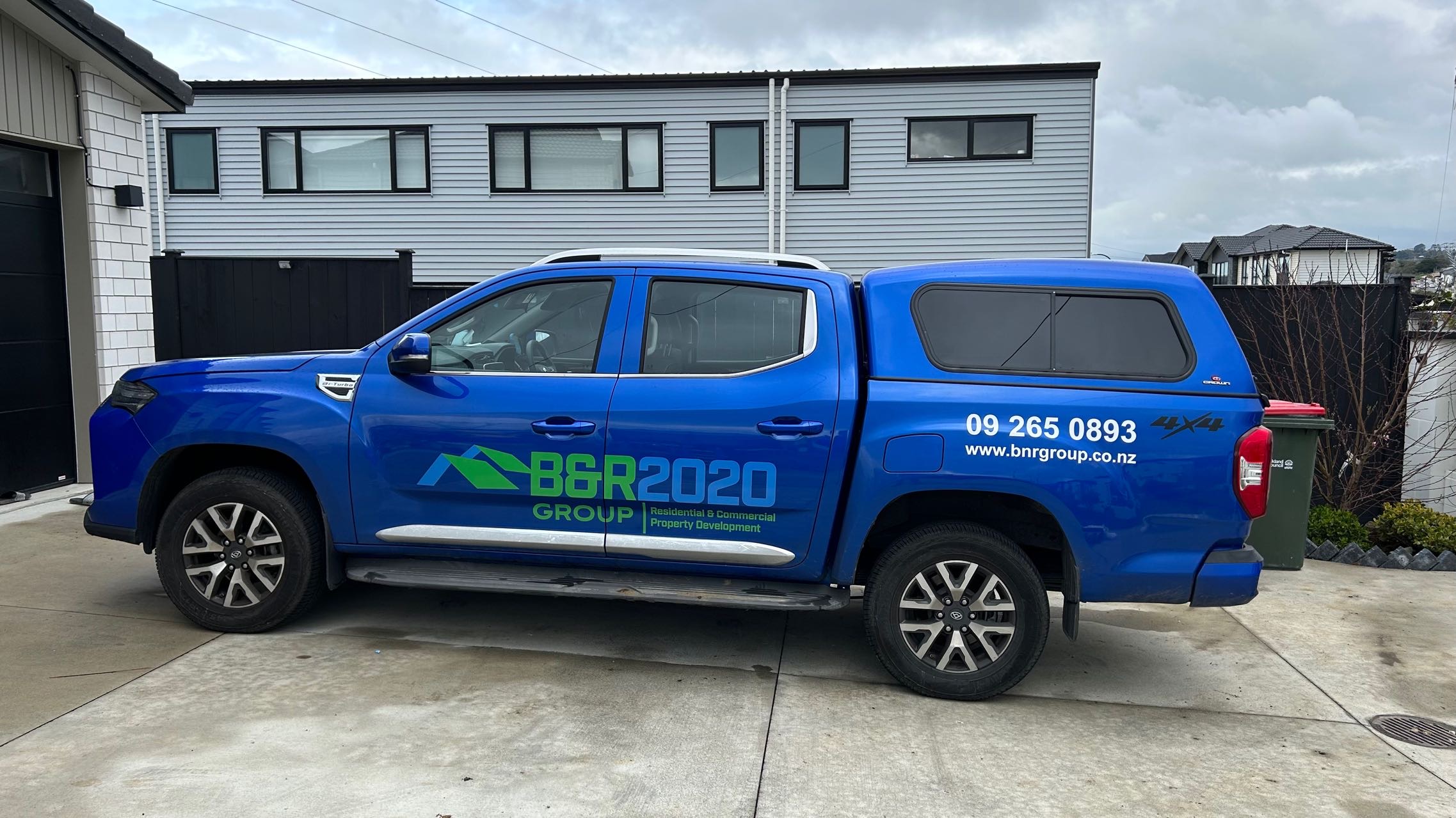 Custom vehicle decal installation